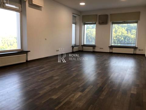 комерційна за адресою Редутна вул., 58