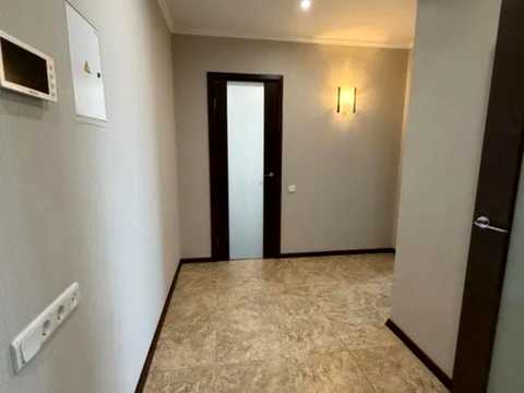 квартира за адресою Космічна вул., 3