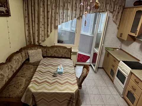 квартира за адресою Лариси Руденко вул., 21-А