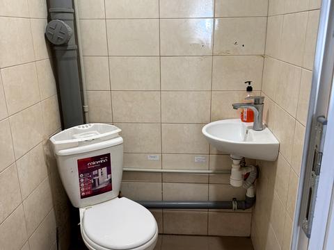 комерційна за адресою Вінниця, Батозька вул. (Кірова), 2у