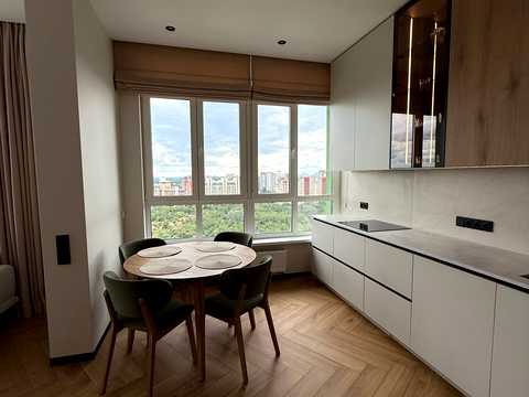 квартира за адресою Михайла Максимовича вул. (Онуфрія Трутенка), 32-Б