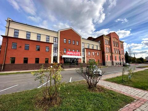 комерційна за адресою Харківська набережна вул., 4/5