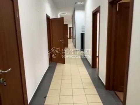 комерційна за адресою Харківська набережна вул., 4/5