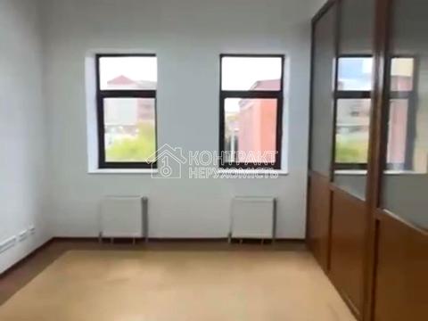 комерційна за адресою Харківська набережна вул., 4/5