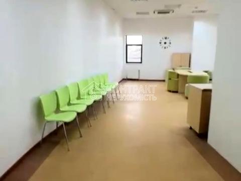 комерційна за адресою Харківська набережна вул., 4/5