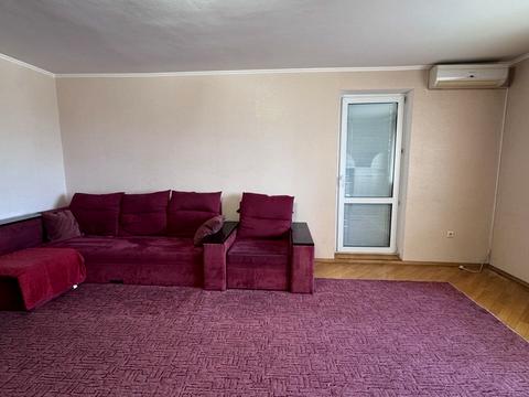 квартира за адресою Дарницький бульв., 8