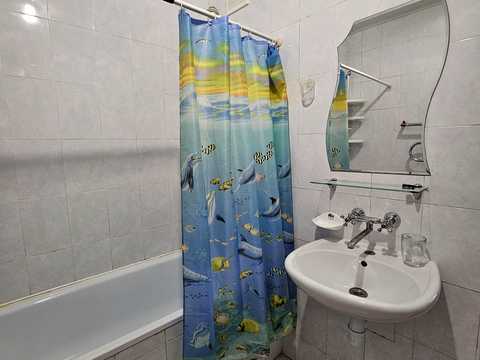 квартира за адресою Валентинівська вул. (Блюхера), 20а