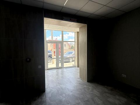 комерційна за адресою Козацька вул., 40