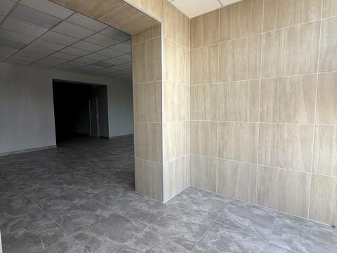 комерційна за адресою Козацька вул., 40