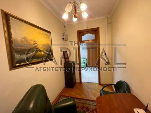 комерційна за адресою Софіївська вул., 25-Б