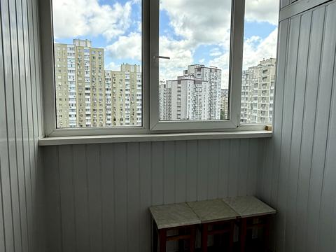 квартира за адресою Ревуцького вул., 5