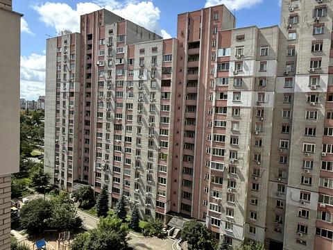 квартира за адресою Ревуцького вул., 5