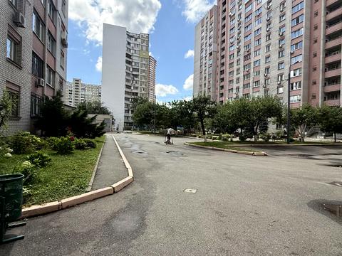 квартира за адресою Ревуцького вул., 5