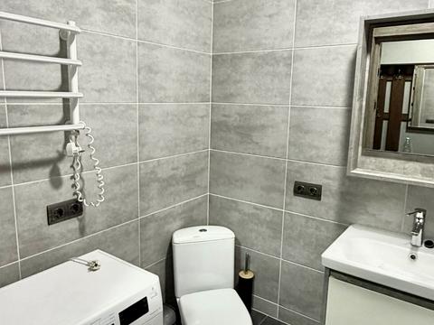 квартира за адресою Героїв Небесної Сотні просп., 40