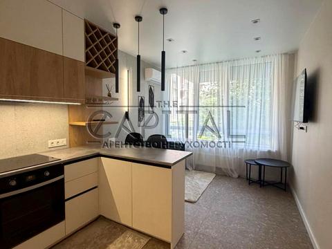 квартира за адресою Салютна вул., 2к18