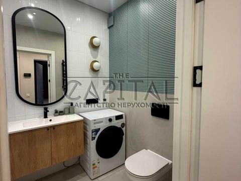 квартира за адресою Салютна вул., 2к18
