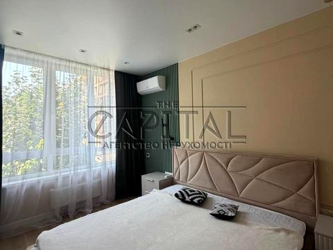 квартира за адресою Салютна вул., 2к18