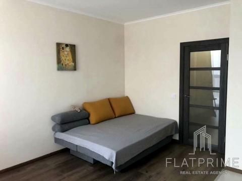 квартира за адресою Сім'ї Кульженків вул. (Петра Дегтяренка), 37