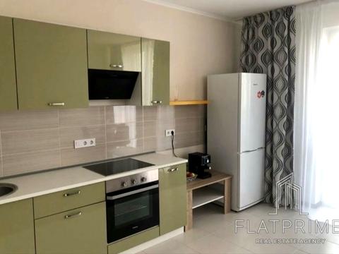 квартира за адресою Сім'ї Кульженків вул. (Петра Дегтяренка), 37