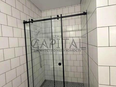 квартира за адресою Причальна вул., 10