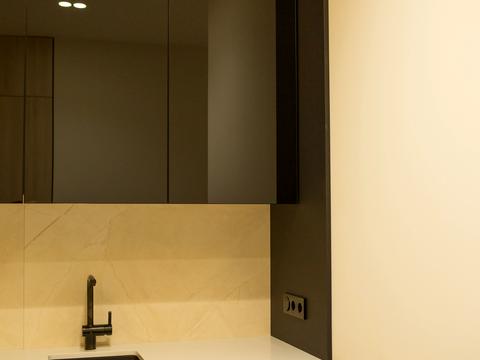 комерційна за адресою Кловський узвіз, 7a
