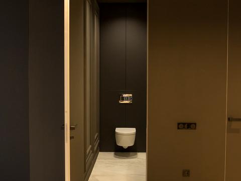 комерційна за адресою Кловський узвіз, 7a