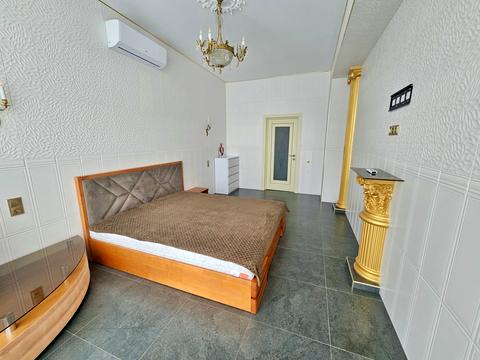 квартира за адресою Дмитра Яворницького просп. (Карла Маркса), 72-Б