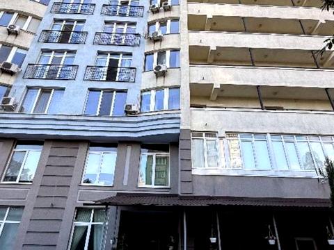 квартира за адресою Івана Крамського вул., 9