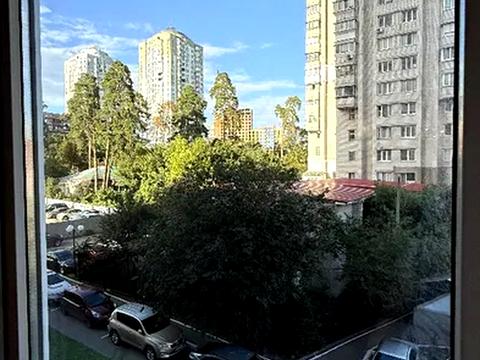 квартира за адресою Івана Крамського вул., 9