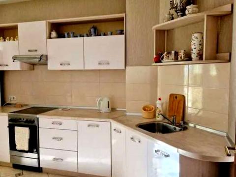 квартира за адресою Ревуцького вул., 7-В