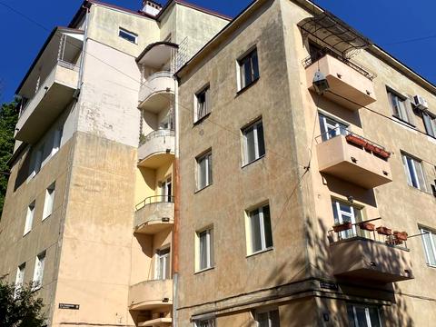 квартира за адресою Смерекова вул., 6