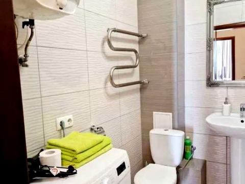 квартира за адресою Ревуцького вул., 7-В