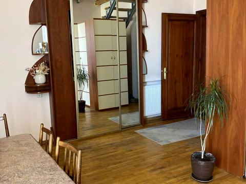 квартира за адресою Смерекова вул., 6