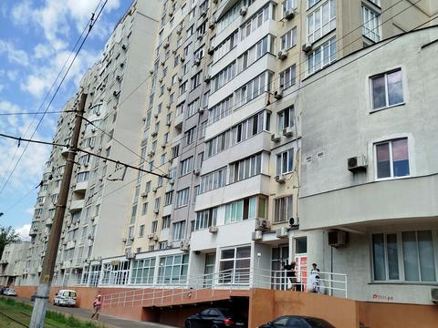 квартира за адресою Академіка Корольова вул., 5/4