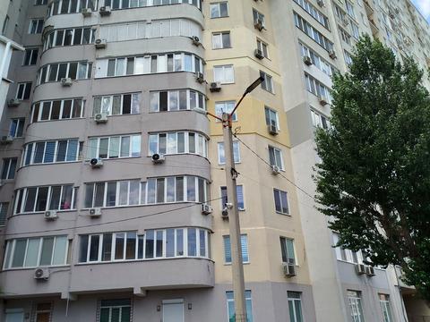 квартира за адресою Академіка Корольова вул., 5/4