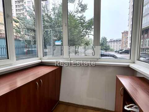 комерційна за адресою Тараса Шевченка бульв., 31