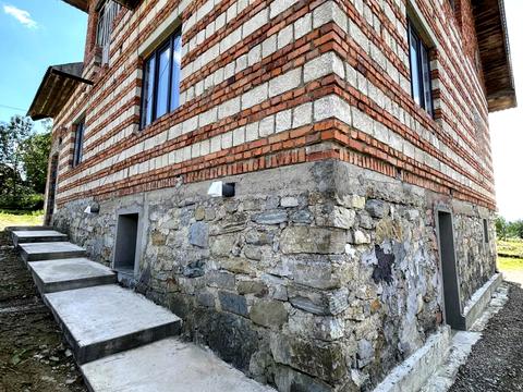 дом по адресу Лесі Українки