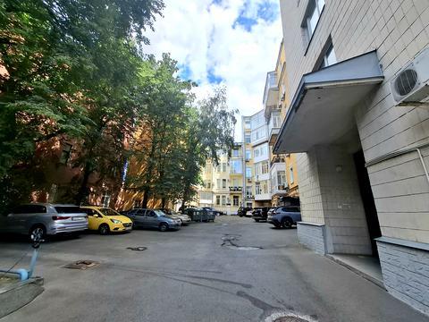 комерційна за адресою Шовковична вул., 30/35