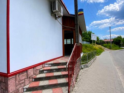 комерційна за адресою с. Муроване, Будівельна, 2