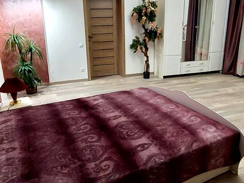 квартира за адресою Омеляна Поповича вул., 2