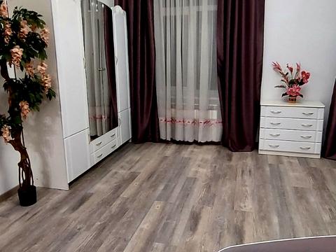 квартира за адресою Омеляна Поповича вул., 2