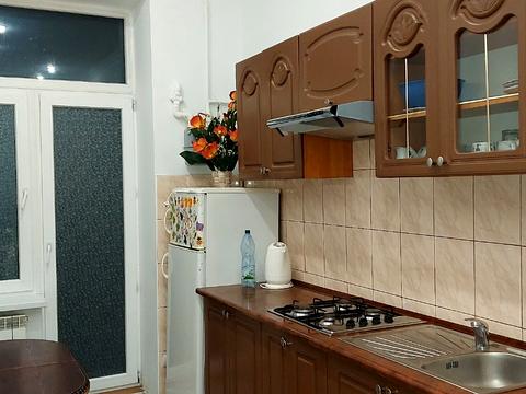 квартира за адресою Омеляна Поповича вул., 2