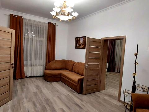 квартира за адресою Омеляна Поповича вул., 2