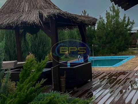 комерційна за адресою Ромашкова, 8