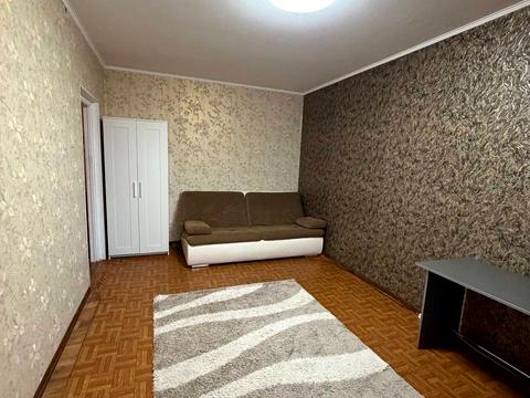 квартира за адресою Анни Ахматової вул., 43