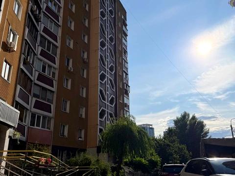 квартира за адресою Анни Ахматової вул., 43