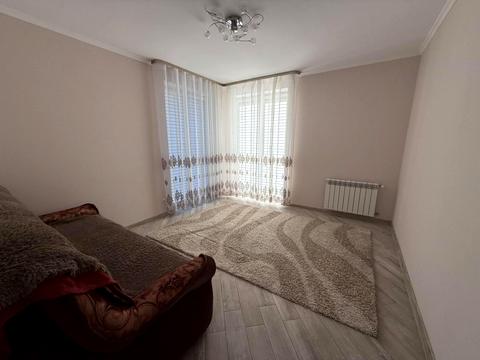 квартира за адресою Пилипа Орлика вул., 51