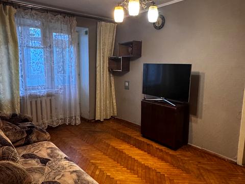 квартира за адресою Князя Володимира Великого просп., 109