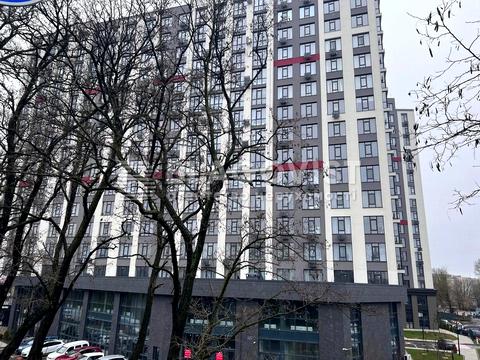 комерційна за адресою Любомира Гузара просп. (Космонавта Комарова), 11