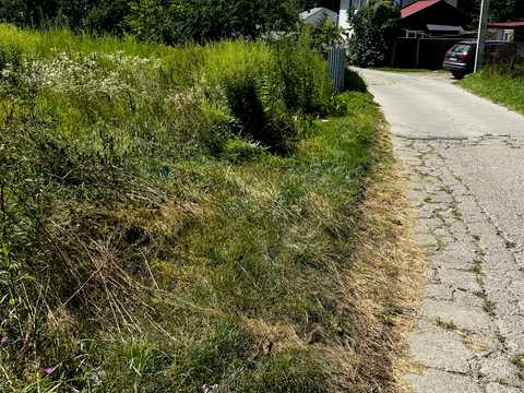 участок по адресу провулок Шкільний